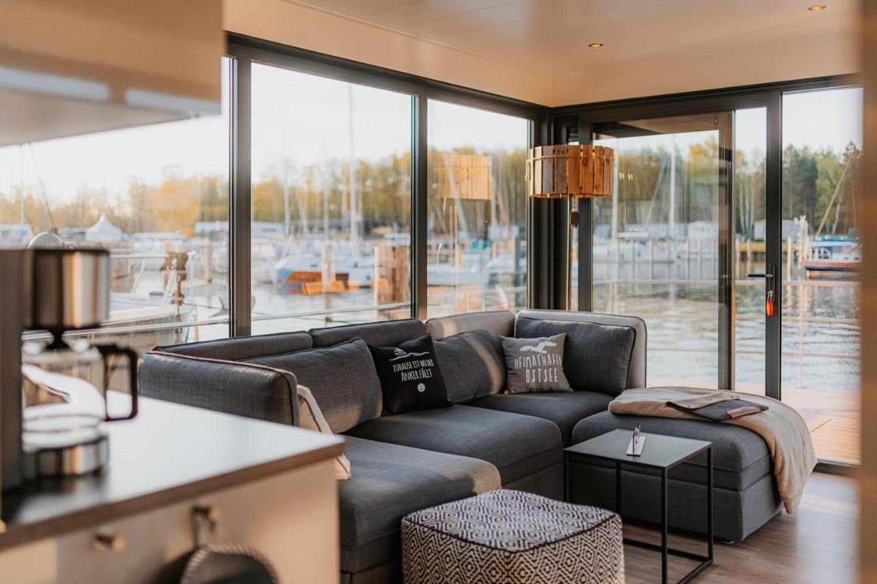 Schwimmendes Ferienhaus "Trinity" Ihr Seahome Auf Der Ostsee Peenemunde Exterior foto